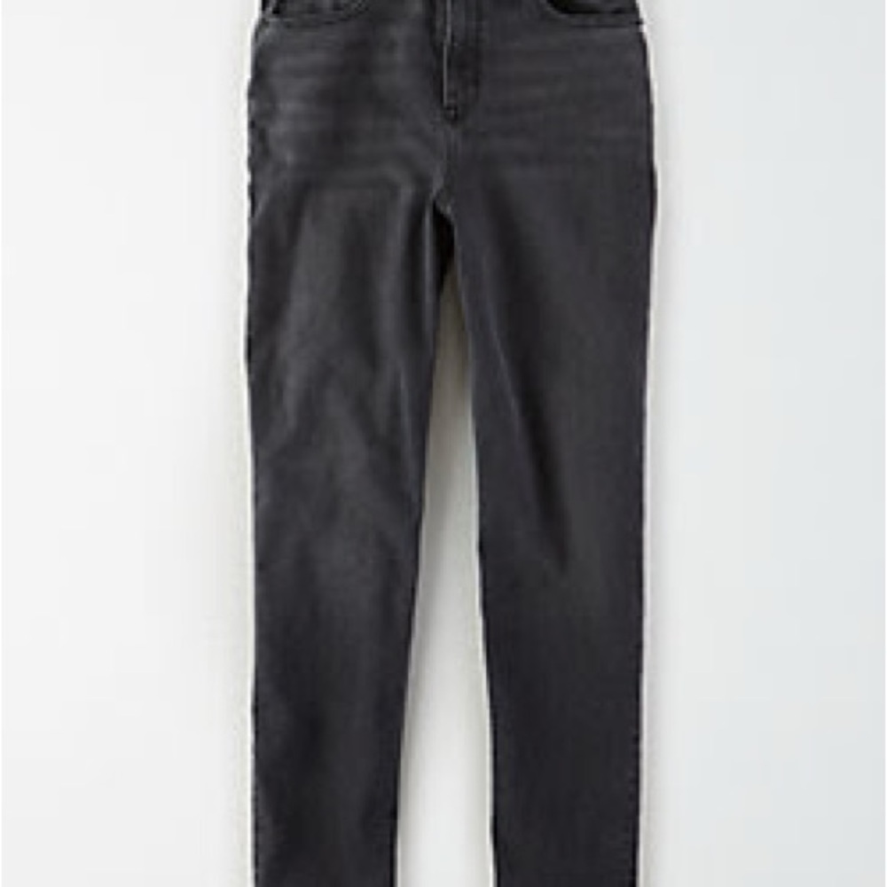 American Eagle Washed Black Curvy Mom Jeans